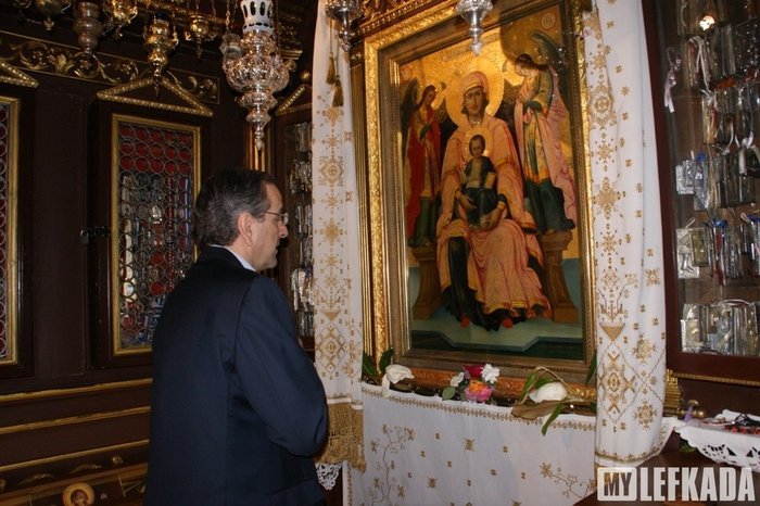 Το προσκύνημα του Σαμαρά στην Παναγιά Φανερωμένη [εικόνες] | iefimerida.gr 1