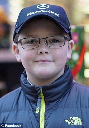 Θρήνος στην κηδεία της οικογένειας Σαββόπουλου στις ΗΠΑ -Τραγικές φιγούρες οι έφηβες κόρες [εικόνες] | iefimerida.gr 8