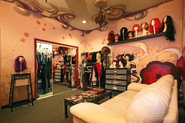 kinkbnb - Η νέα υπηρεσία που νοικιάζει σαδομαζοχιστικά σπίτια [εικόνες] | iefimerida.gr 1