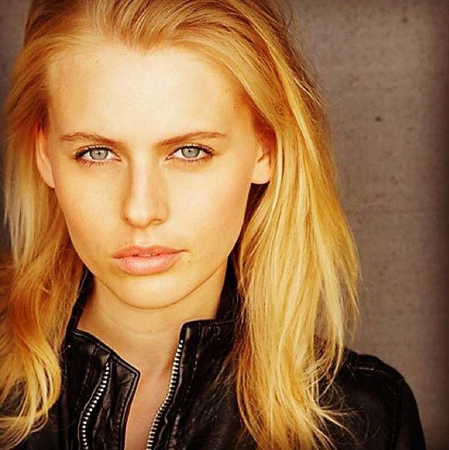 Απίστευτο: Μοντέλο έχασε το πόδι του από ένα ταμπόν [εικόνες] | iefimerida.gr 2