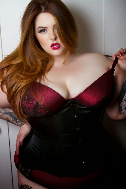 Plus size μοντέλο κατά των επικριτών του: Το νούμερο στα ρούχα μου δεν με καθορίζει [εικόνες] | iefimerida.gr 3