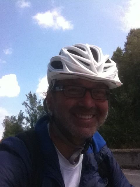 Greece Needs Love: Η καμπάνια αγάπης ενός μποέμ Ιταλού καθηγητή για την Ελλάδα [εικόνες & βίντεο] | iefimerida.gr 1