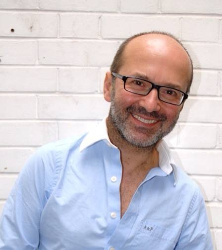 Greece Needs Love: Η καμπάνια αγάπης ενός μποέμ Ιταλού καθηγητή για την Ελλάδα [εικόνες & βίντεο] | iefimerida.gr 4