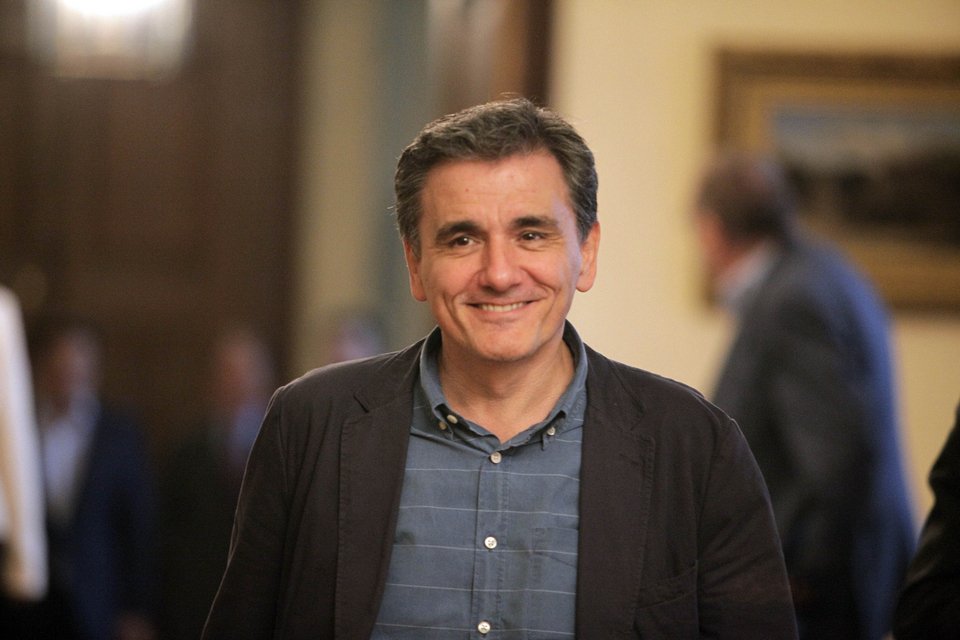 Το άγχος του Τσακαλώτου στην ορκωμοσία του – Ο διάλογος του με τον Παυλόπουλο [εικόνες] | iefimerida.gr 0