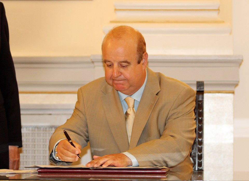 Η απίστευτη ματιά του Αλέξη Τσίπρα στον Χαϊκάλη [εικόνες] | iefimerida.gr 1