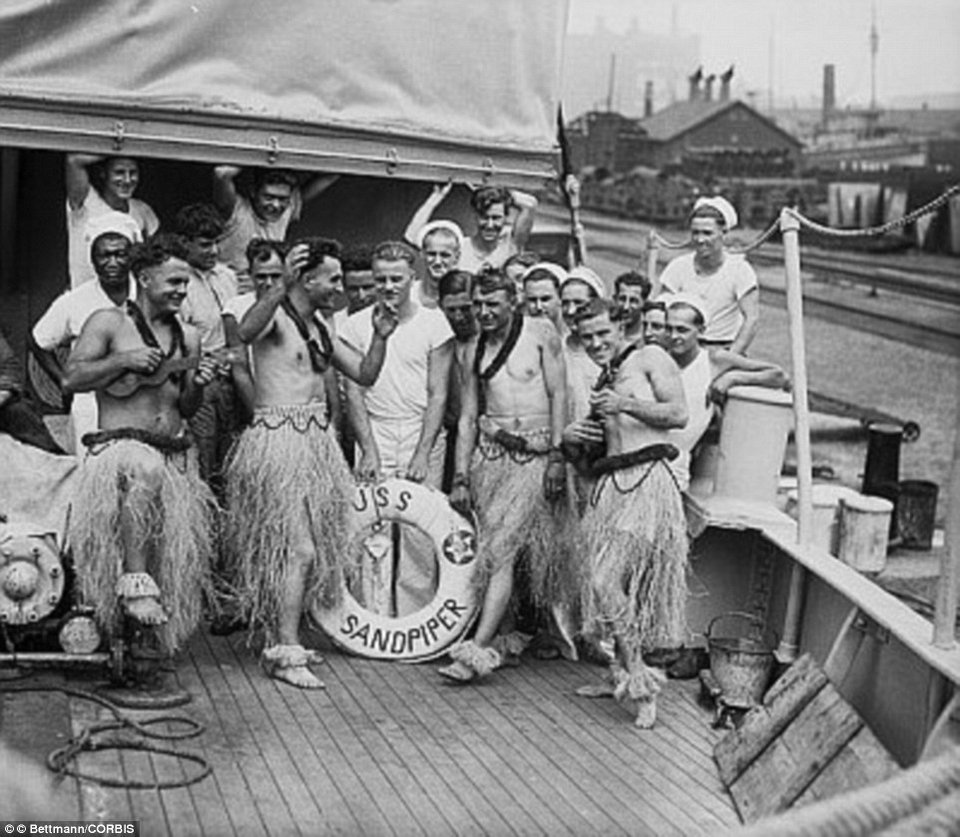 Διακοπές σε στιλ ρετρό: Εκπληκτικά στιγμιότυπα από παραλίες το 1880 [εικόνες] | iefimerida.gr 11