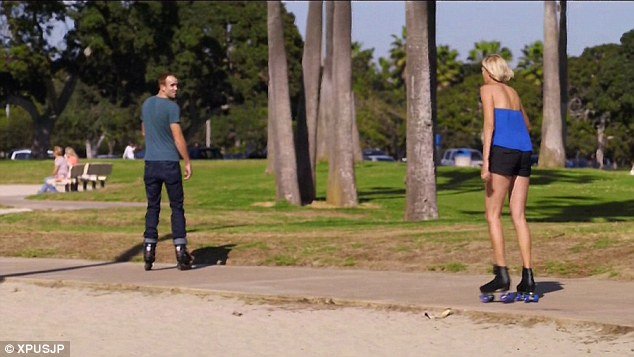 Τα βάσανα των ψηλών γυναικών: Πώς είναι η ζωή στα 2,10 ύψος [εικόνες] | iefimerida.gr 8