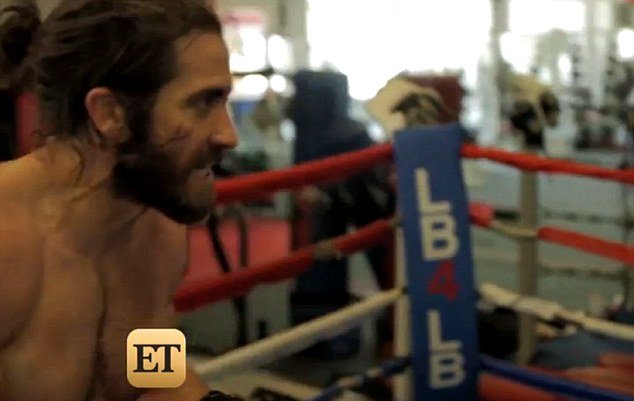 Πώς να αποκτήσετε αυτό το σώμα: Η σκληρή προπόνηση του Τζέικ Γκίλενχαλ [εικόνες] | iefimerida.gr 2