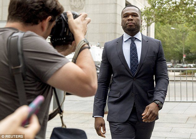 Ο 50 Cent με φθαρμένο κοστούμι στο δικαστήριο για να πείσει ότι χρεοκόπησε [εικόνες] | iefimerida.gr 6