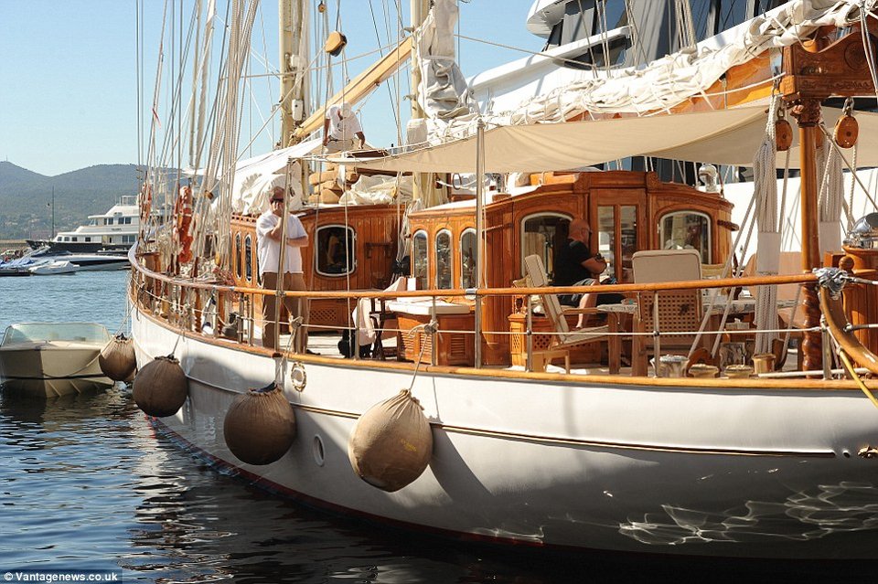 Το vintage ιστιοπλοϊκό χλιδής του Μοχάμεντ Αλ Φαγέντ που κάνει τη διαφορά [εικόνες] | iefimerida.gr 5