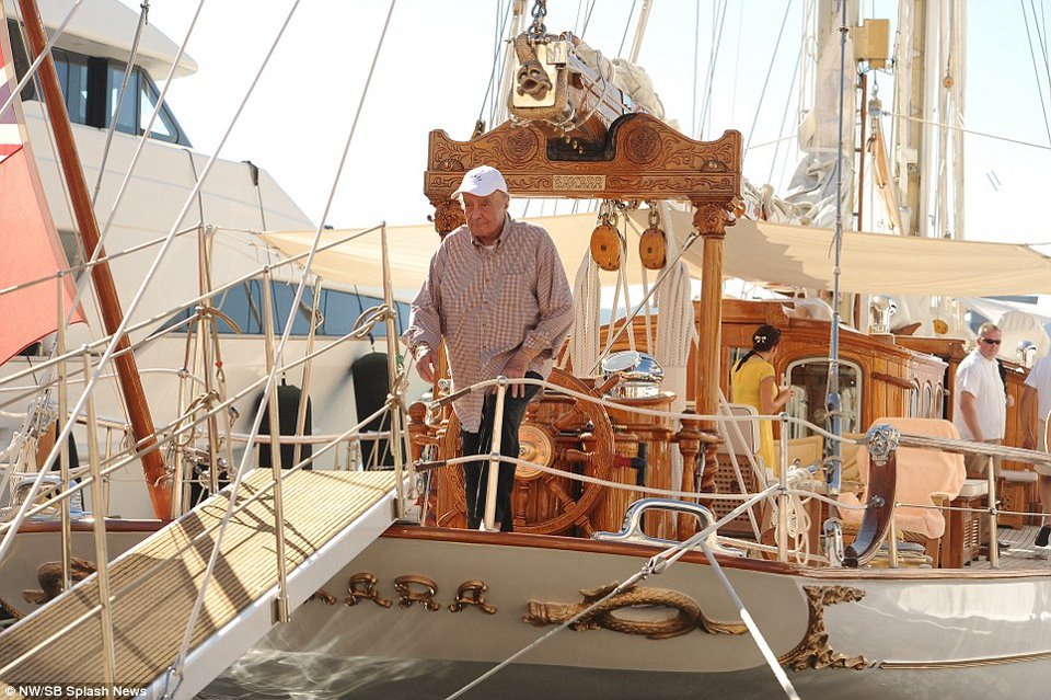 Το vintage ιστιοπλοϊκό χλιδής του Μοχάμεντ Αλ Φαγέντ που κάνει τη διαφορά [εικόνες] | iefimerida.gr 7