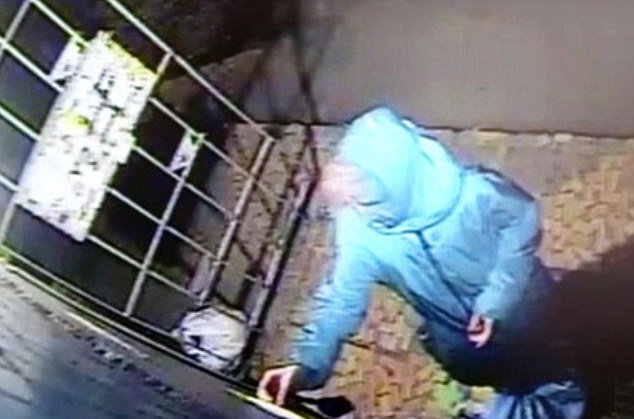 Γιαγιά δολοφόνος αποκαλύπτει ότι έχει κάνει 10 φόνους και έχει εξαφανίσει τα πτώματα [εικόνες&βίντεο] | iefimerida.gr 2