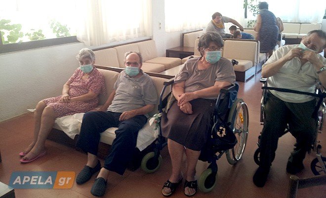 Ανεξέλεγκτη η φωτιά στη Νεάπολη Λακωνίας: Νεκρός ένας 58χρονος - Καίγονται καταστήματα μέσα στην πόλη [εικόνες & βίντεο] | iefimerida.gr 10