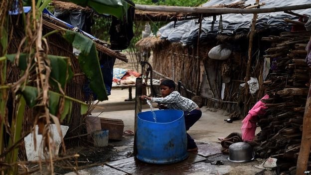 Η τραγωδία της Ινδίας: Εκεί που οι άνθρωποι αγοράζουν νερό από την μαφία [εικόνες] | iefimerida.gr 4