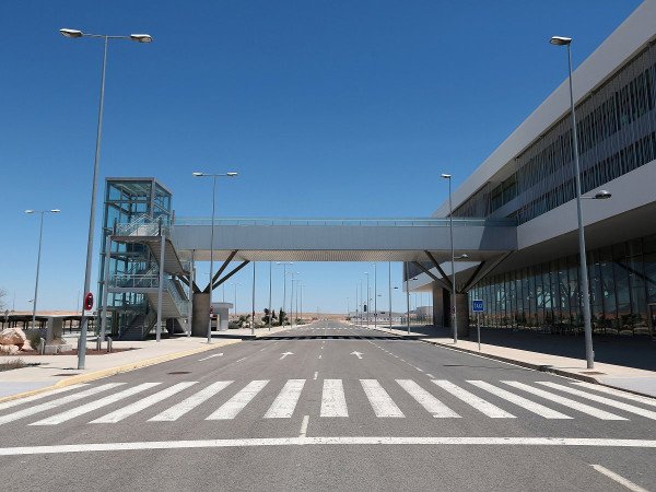 Ενα αεροδρόμιο-φάντασμα στην Ισπανία: Κόστισε 10 δισ., το αγόρασαν Κινέζοι για 10.000 ευρώ [εικόνες] | iefimerida.gr 11