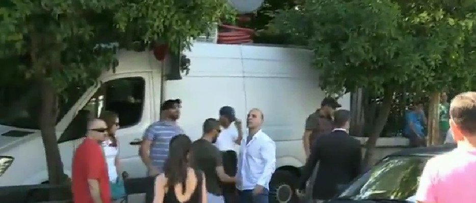 Αναρχικοί έξω από το Μέγαρο Μαξίμου | iefimerida.gr 0