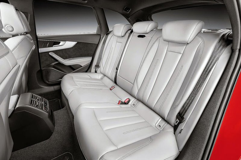 Το νέο Audi A4 μοιάζει μεν αλλά είναι πολύ διαφορετικό από το παλιό | iefimerida.gr 4