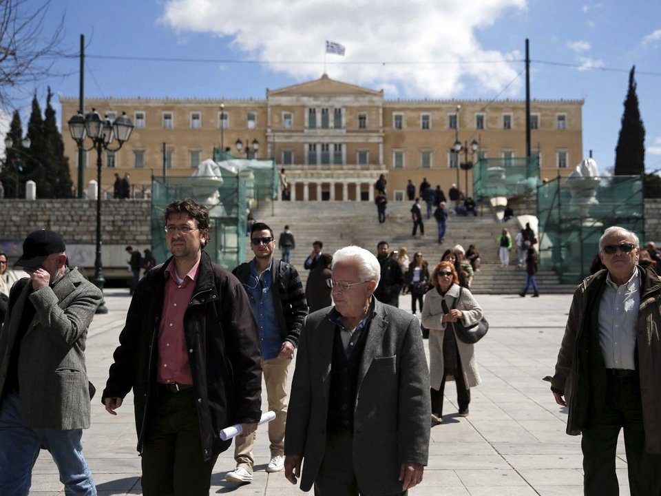 Business Insider: Τα 12 χαρακτηριστικά των Ελλήνων -Ζουν ως τα 81, αγαπούν τους Ρώσους, πηγαίνουν στρατό [εικόνες] | iefimerida.gr 8