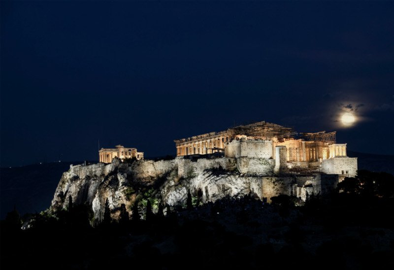 Το Blue Moon φωτίζει τη νύχτα - Η μαγευτική 2η πανσέληνος του Ιουλίου στον Αττικό ουρανό [εικόνες] | iefimerida.gr 9