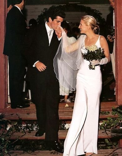 Η ιστορία του νυφικού από το 1900 μέχρι σήμερα- Πόσο άλλαξε η μόδα στο γάμο [εικόνες] | iefimerida.gr 15