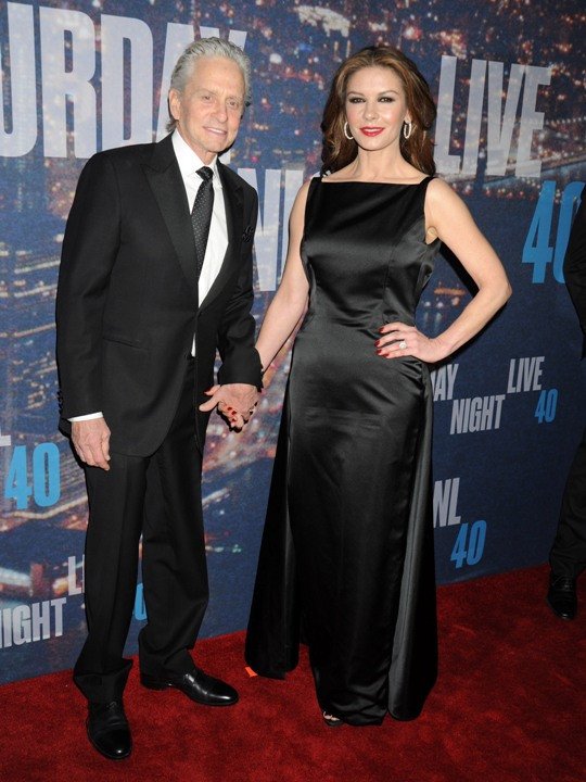 10 συν 1 ζευγάρια της σόουμπιζ με διαφορά ηλικίας ακόμη και πάνω από 40 χρόνια [εικόνες] | iefimerida.gr 4