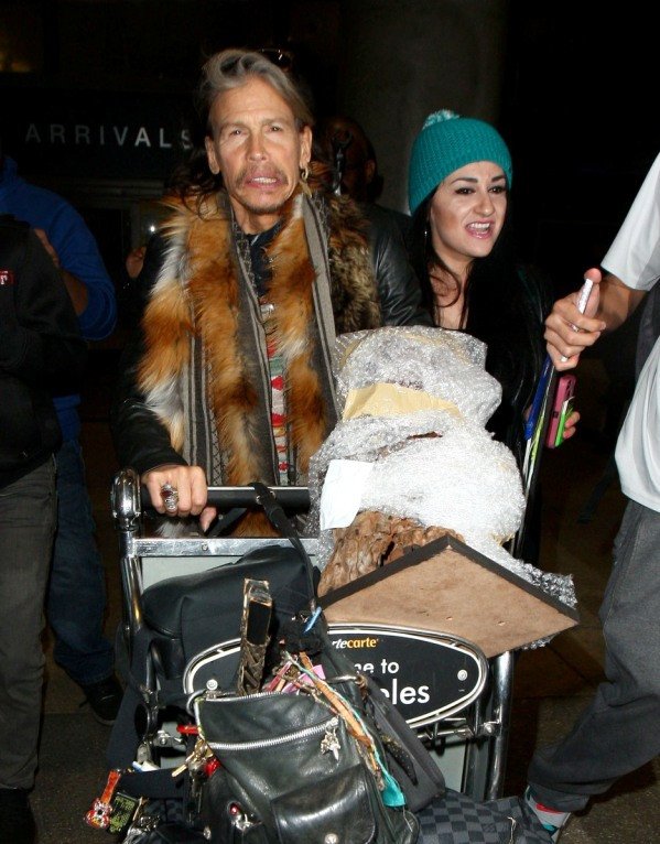 10 συν 1 ζευγάρια της σόουμπιζ με διαφορά ηλικίας ακόμη και πάνω από 40 χρόνια [εικόνες] | iefimerida.gr 2