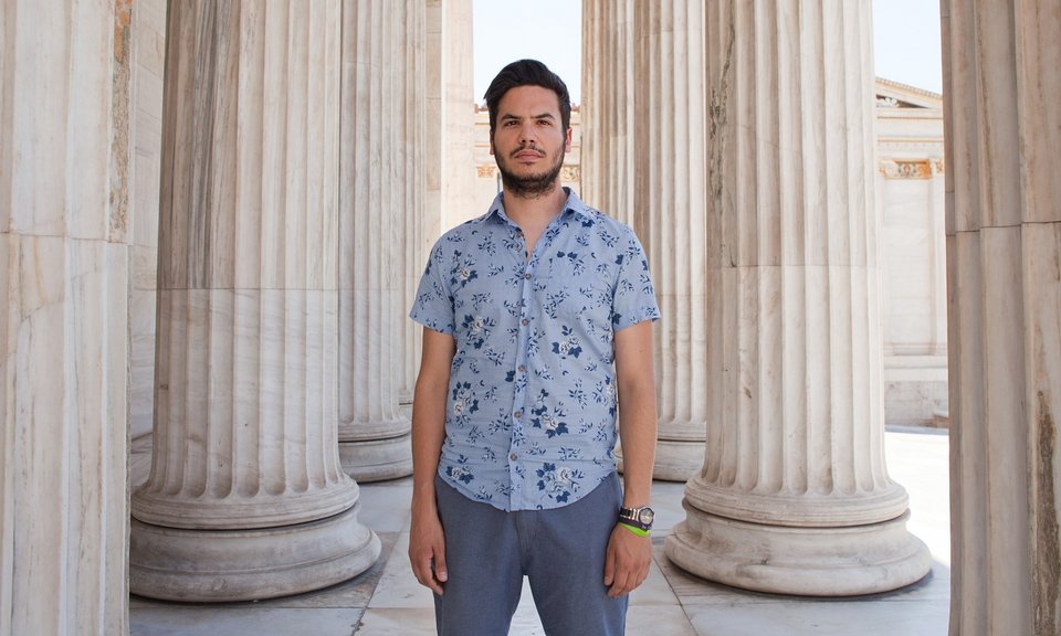 Guardian: Οι νέοι στην Ελλάδα είναι άνεργοι και ψάχνουν το μέλλον τους στα ερείπια της κρίσης [εικόνες] | iefimerida.gr 3