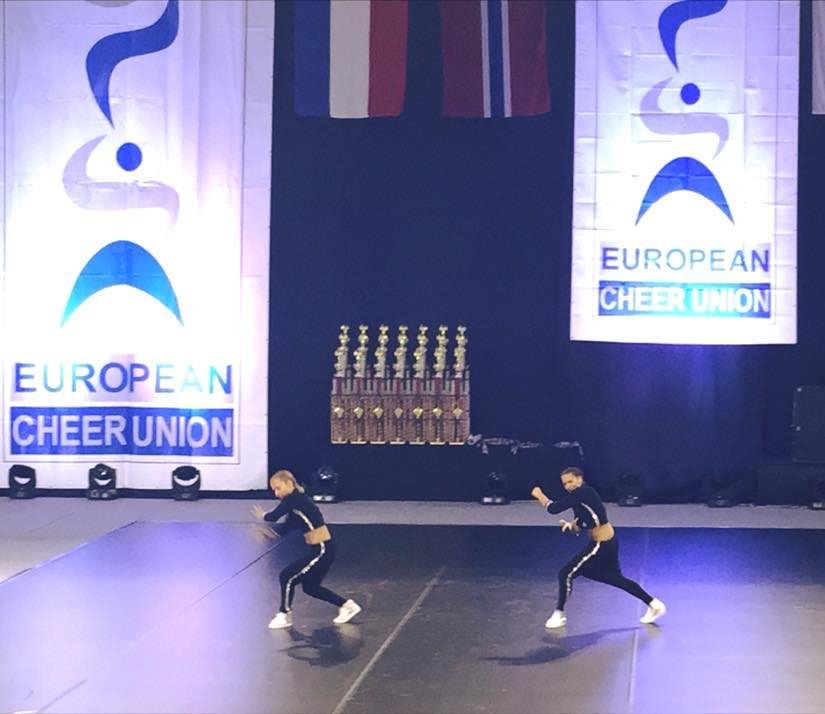 Οι Αμαζόνες Ηλιούπολης οι κορυφαίες cheerleaders της Ευρώπης [εικόνες] | iefimerida.gr 1