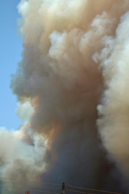 Ανεξέλεγκτη η φωτιά στη Νεάπολη Λακωνίας: Νεκρός ένας 58χρονος - Καίγονται καταστήματα μέσα στην πόλη [εικόνες & βίντεο] | iefimerida.gr 16