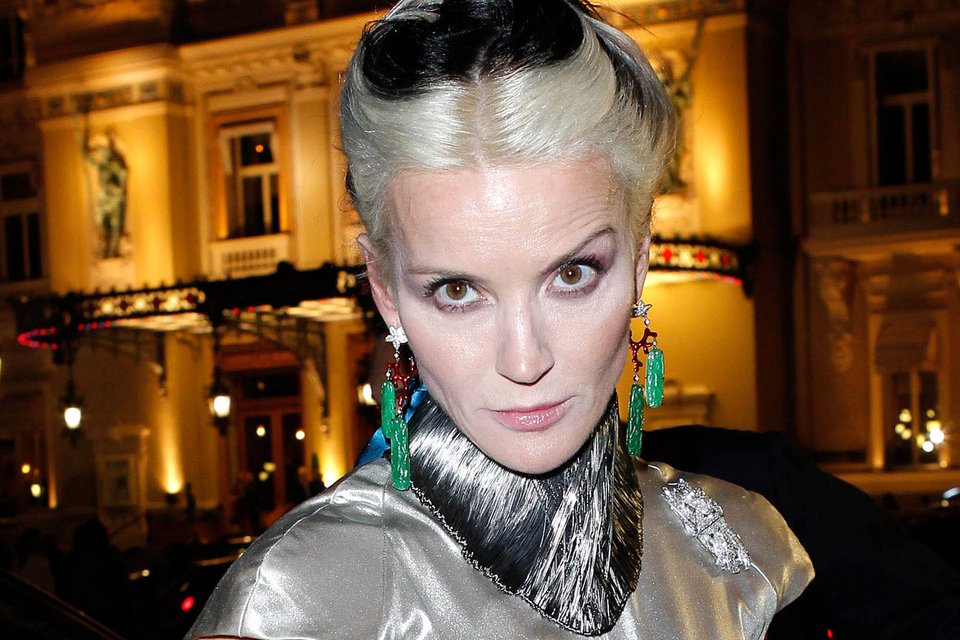 Η βαθύπλουτη Δάφνη Γκίνες τουιτάρει για την Ελλάδα -Λυπάται τους φτωχούς ανθρώπους [εικόνες] | iefimerida.gr 3