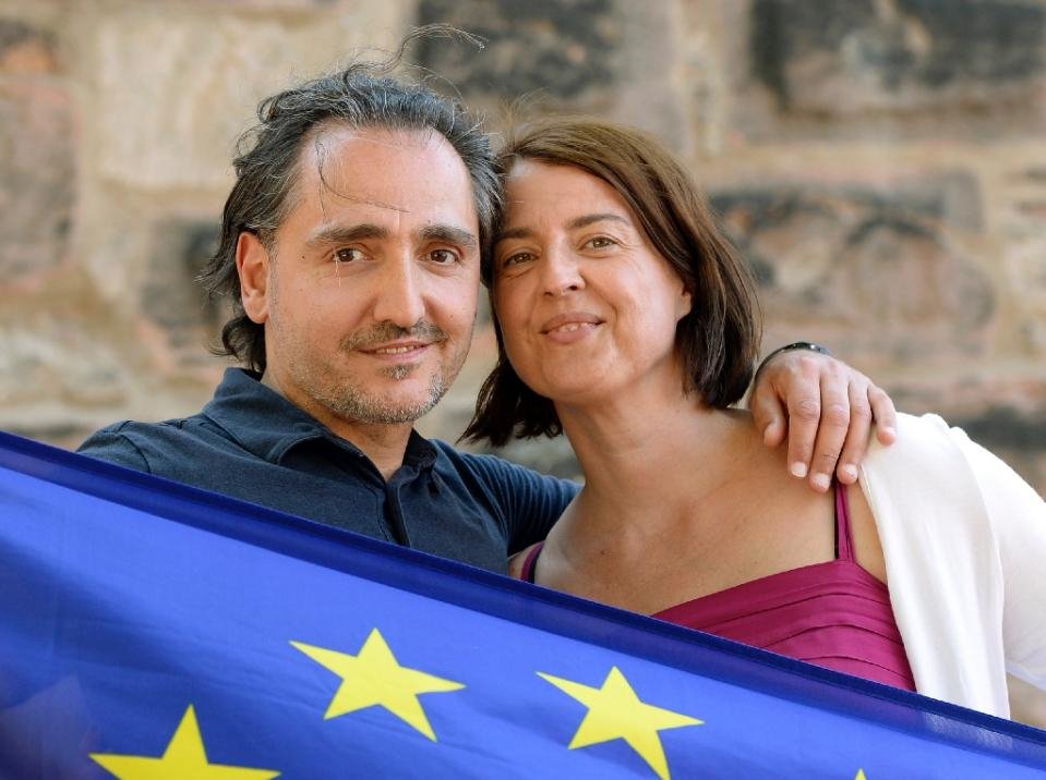 Ερωτας στα χρόνια της κρίσης: Ελληνες και Γερμανίδες δείχνουν ότι υπάρχει κάτι που φέρνει κοντά τις δύο χώρες [εικόνες] | iefimerida.gr 1