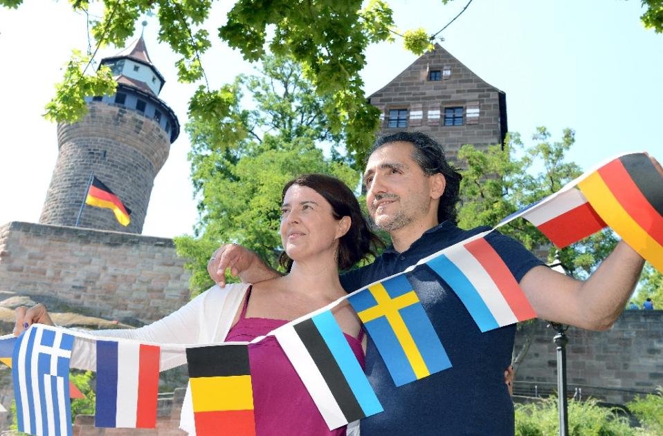 Ερωτας στα χρόνια της κρίσης: Ελληνες και Γερμανίδες δείχνουν ότι υπάρχει κάτι που φέρνει κοντά τις δύο χώρες [εικόνες] | iefimerida.gr 2