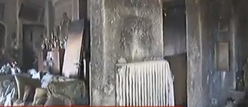 Μάχη με τη φωτιά στον Υμηττό - Κάηκαν σπίτια [εικόνες] | iefimerida.gr 0