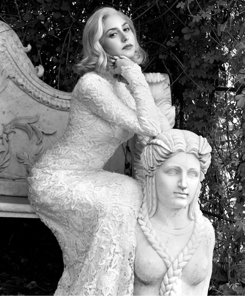 Η άγνωστη 24χρονη κόρη του Αλβέρτου του Μονακό -Ποζάρει στο φακό με βασιλική χάρη και θυμίζει κάτι από Γκρέις Κέλι [εικόνες] | iefimerida.gr 1