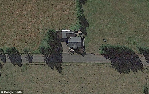 Αδημοσίευτες φωτογραφίες του Κερτ Κομπέιν - Σε ηλικία 19 ετών ο «θρύλος» των Nirvana [εικόνα] | iefimerida.gr 4