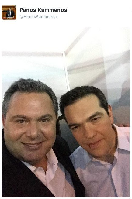 Η selfie Τσίπρα-Καμμένου από το Σύνταγμα [εικόνα] | iefimerida.gr 0
