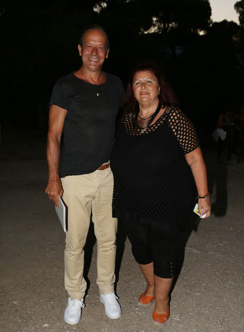 Η άγνωστη σύντροφος του Φωκά Ευαγγελινού -Είναι μαζί 22 χρόνια [εικόνες] | iefimerida.gr 0