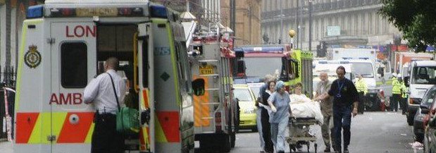 Το Λονδίνο δεν ξεχνά: 10 χρόνια μετά τιμά τα θύματα των βομβιστικών επιθέσεων της 7ης Ιουλίου [εικόνες & βίντεο] | iefimerida.gr 0