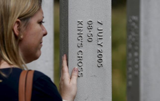 Το Λονδίνο δεν ξεχνά: 10 χρόνια μετά τιμά τα θύματα των βομβιστικών επιθέσεων της 7ης Ιουλίου [εικόνες & βίντεο] | iefimerida.gr 6