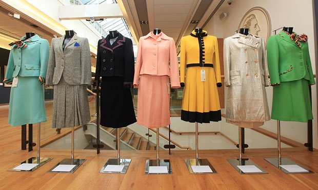 Χρωματιστά, σικάτα, φίνα -Η γκαρνταρόμπα της Θάτσερ εντυπωσιάζει και σήμερα [εικόνες] | iefimerida.gr 0