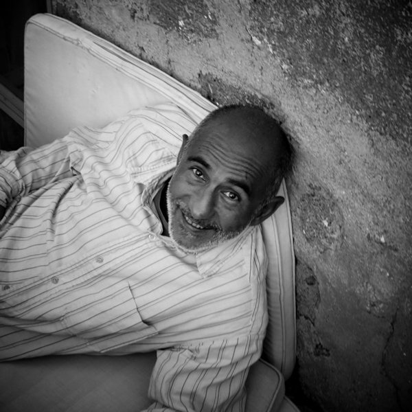 Η άγνωστη Βραζιλιάνα κόρη του Αλέξανδρου Λυκουρέζου -Ζει στην Αίγινα, δημιουργεί φυτικά σαπούνια [εικόνες] | iefimerida.gr 3