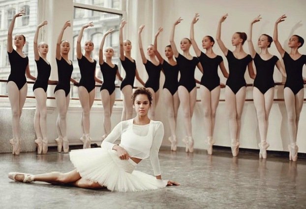 H πρώτη Aφροαμερικανή πρίμα μπαλαρίνα του American Ballet Theatre [εικόνες & βίντεο] | iefimerida.gr 3
