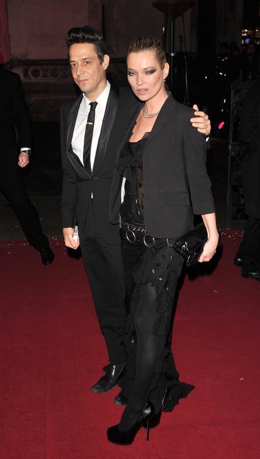 Τίτλοι τέλους για Κέιτ Μος-Τζέιμι Χινς [εικόνες] | iefimerida.gr 1