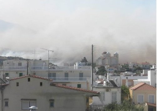 Ανεξέλεγκτη η φωτιά στη Νεάπολη Λακωνίας: Νεκρός ένας 58χρονος - Καίγονται καταστήματα μέσα στην πόλη [εικόνες & βίντεο] | iefimerida.gr 7