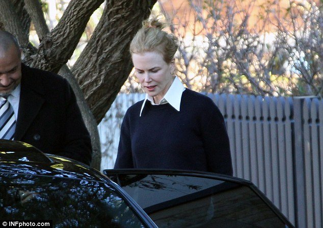  Μια άλλη Νικόλ Κίντμαν: Αβαφη και αχτένιστη στους δρόμους του Σίδνεϊ [εικόνες]  | iefimerida.gr 1