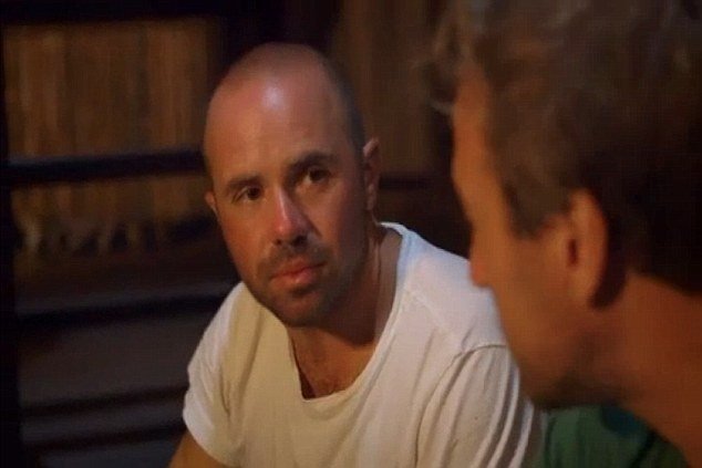 Ο τραπεζίτης που τα παράτησε όλα για μια καλύβα από μπαμπού σε νησί στην Ασία [εικόνες]   | iefimerida.gr 4