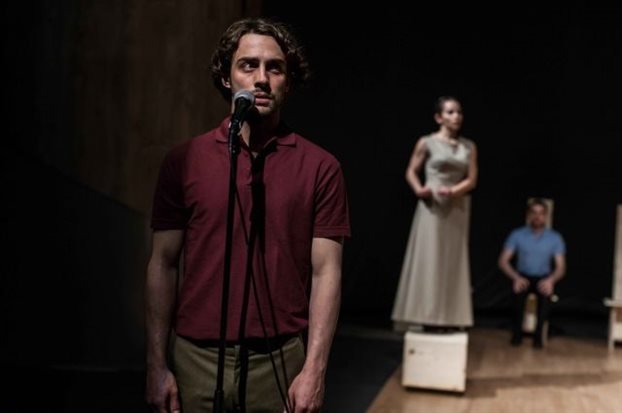 Ο νέος σύντροφος της Demy είναι γνωστός, νεαρός ηθοποιός [εικόνες] | iefimerida.gr 2