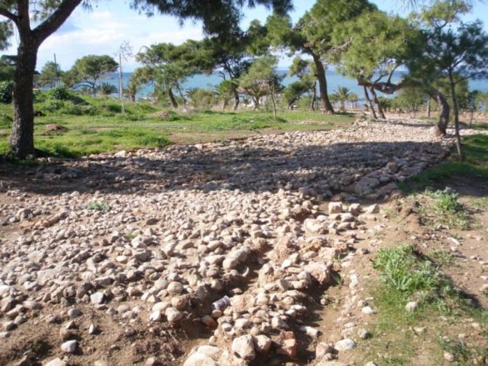 Αρχαία αμαξιτή οδός βρέθηκε στο Καβούρι Βουλιαγμένης | iefimerida.gr 2