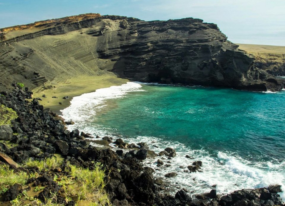 Οι πολύχρωμες παραλίες του κόσμου - Η Κόκκινη παραλία της Σαντορίνης ξεχωρίζει [εικόνες] | iefimerida.gr 4