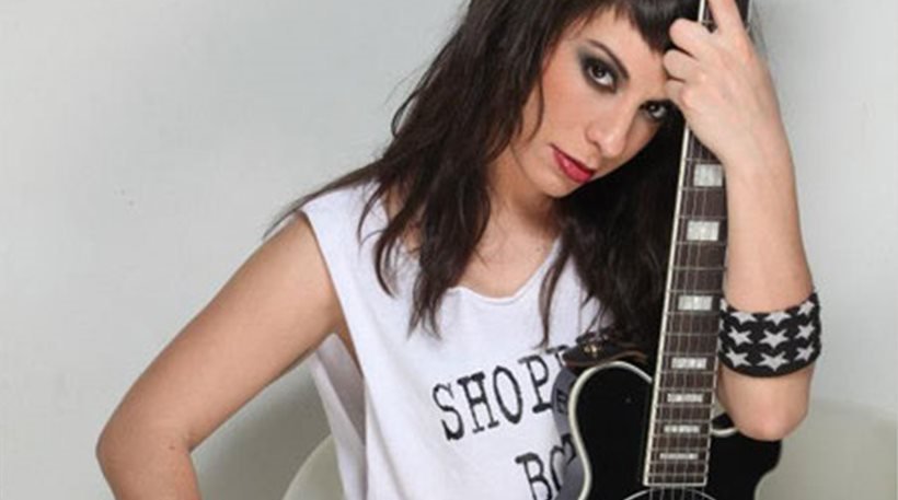 Πένυ Σκάρου: Η τραγουδίστρια που έχασε το πόδι της σε αυτοκινητιστικό, έπεσε θύμα τροχαίου ξανά [εικόνες] | iefimerida.gr 3